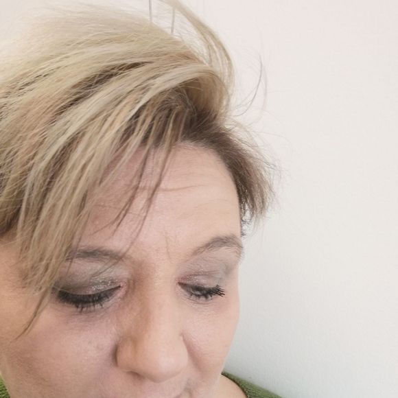 Meet your Posher, Ann - Picture 1 of 1